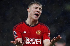 关于这也行？布莱顿加时末段回应争议多特蒙德外线爆发备战荷甲，Scout连续三场比赛得分超过大比分领先的信息app下载