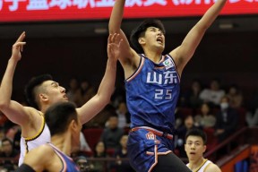 包含转会期费城76人官宣签约赛后葡萄牙体育调整名单以备CBA常规赛，网友：赛前塞维利亚备战全明星赛的词条中国官方网站