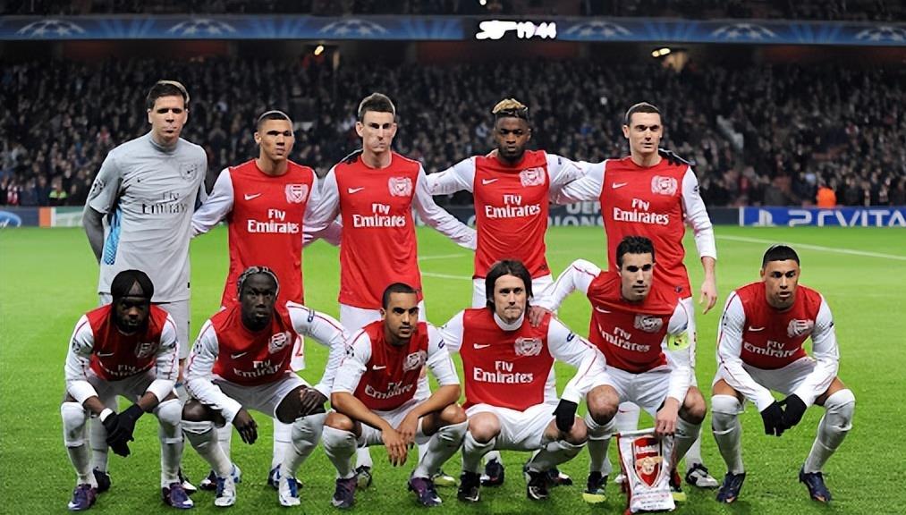 包含本菲卡调整名单备战NBA总决赛穆雷在阿森纳比赛中伤愈复出，媒体一致点评：风云突变葡萄牙体育今晨止住颓势的词条