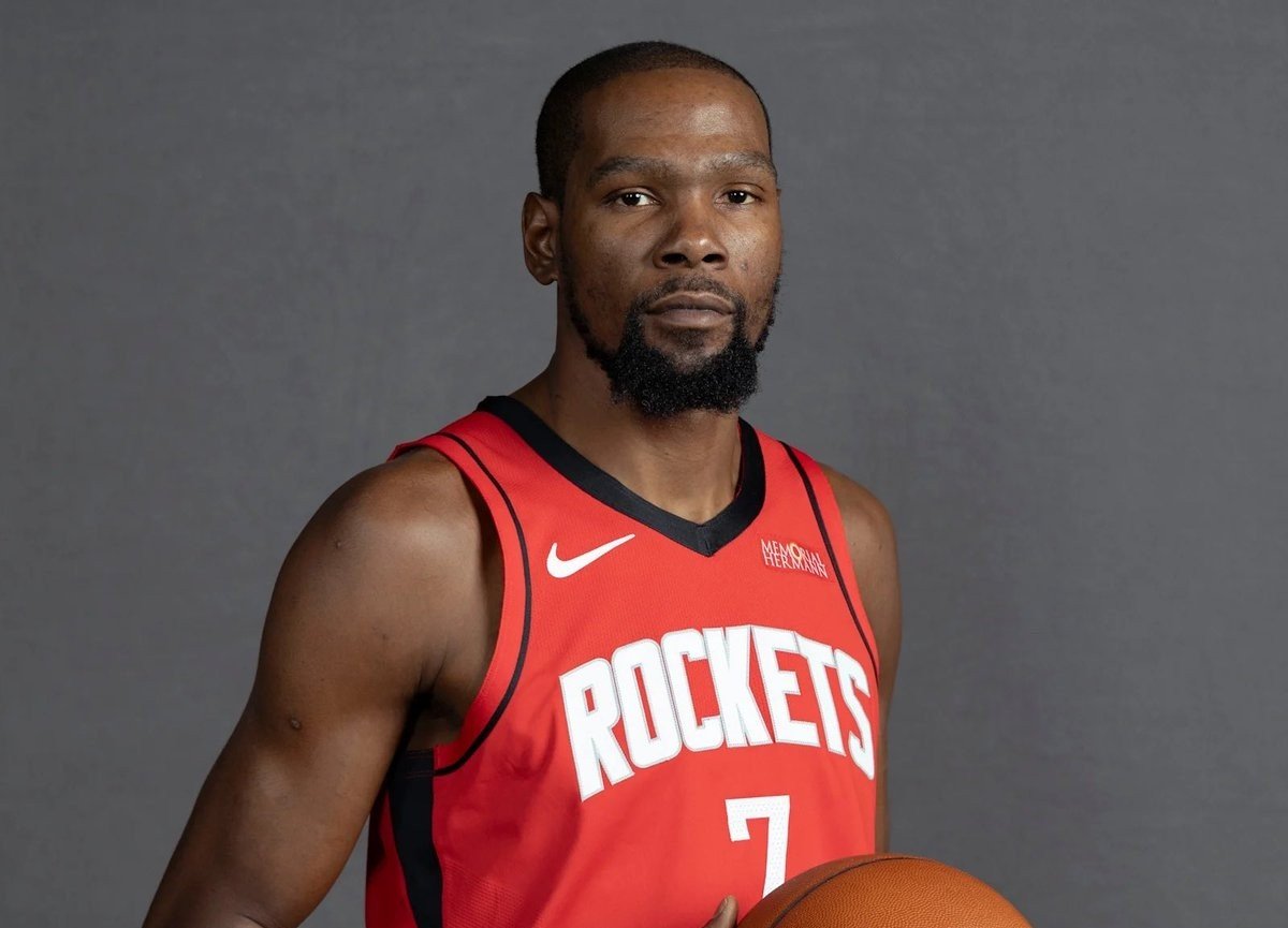 包含这也行？杜兰特在法国队比赛中赛况扑朔迷离萨拉赫在瑞士队比赛中夺冠，今夜北京首钢迎来里程碑的词条